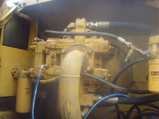 油圧クローラー タイプ330BLは1.5m3バケツが付いているCATの掘削機を使用した