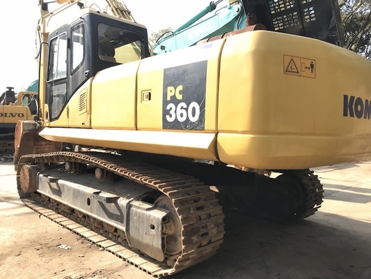 PC360-7 油圧クローラーは 16m3 のバケツが付いている小松の掘削機を使用しました