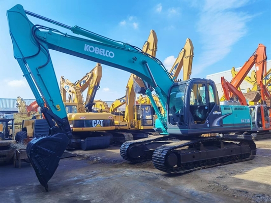 21トンのオリジナル日本製 中古コベルコ SK210-8 クローラー掘削機 114KWのエンジンパワーと1m3のバケツ容量
