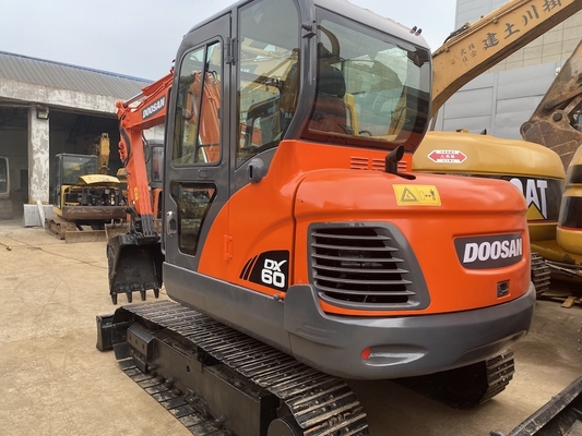 6トン オリジナル用 ドーサン DX60 クローラー掘削機 39.7KW エンジンパワー 0.21m3 バケット容量
