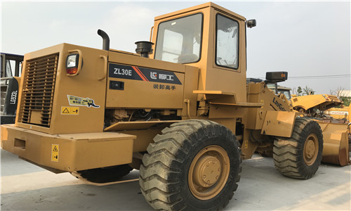 3-5トンの使用品 柳光ZL30E車輪積載機 1.5×3.0m3バケツ積載機