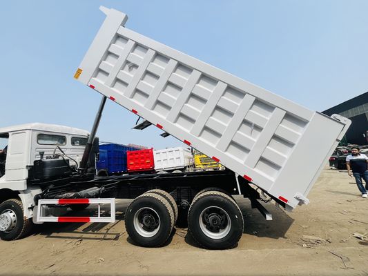 使用されたシャックマン F3000 6X4 重量ダンプトラック 10 タイヤ 300HPダンパー