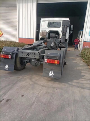中古 Sinotruk Howo 371hp トラック トラクター トレーラーヘッド 6x4 販売