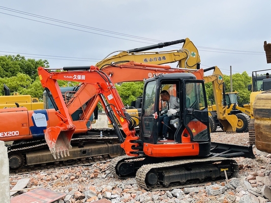 5トンの古着クボタ KX155 クローラー掘削機 29.9KWのエンジンパワーと0.16m3のバケットの容量を持つ中古掘削機