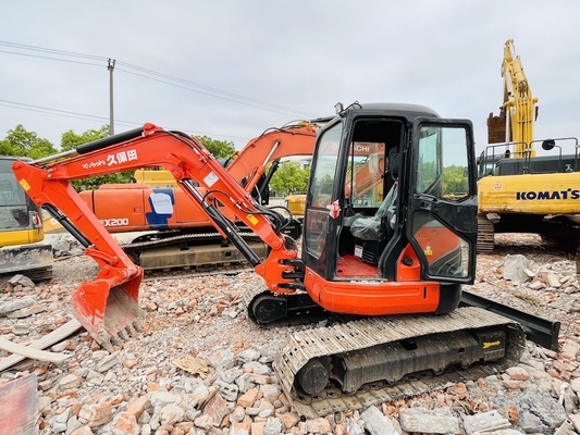 5トンの古着クボタ KX155 クローラー掘削機 29.9KWのエンジンパワーと0.16m3のバケットの容量を持つ中古掘削機