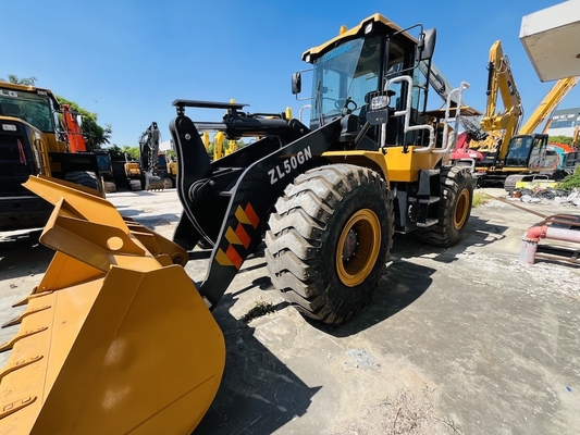 17トンの使い捨てのXCMG ZL50GNホイールローダー 5CBMバケツ中古ローダー